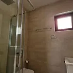 Poolside Apartments Villa Elsa Golem Appartement *