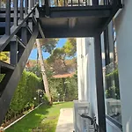 Poolside Apartments Villa Elsa Golem