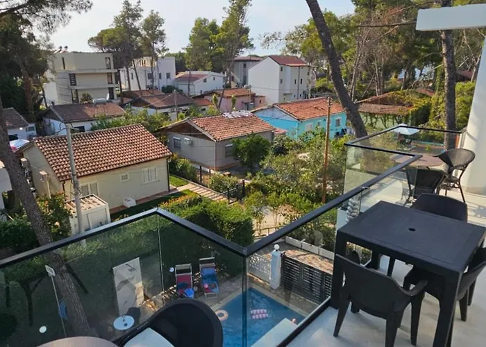 Poolside Villa Elsa Golem Golem (Tirana)
