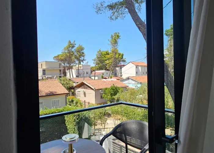Apartment Poolside Apartments Villa Elsa Golem *